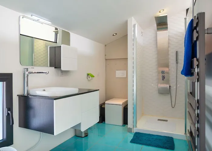 Dom wakacyjny Maison Piscine Centre