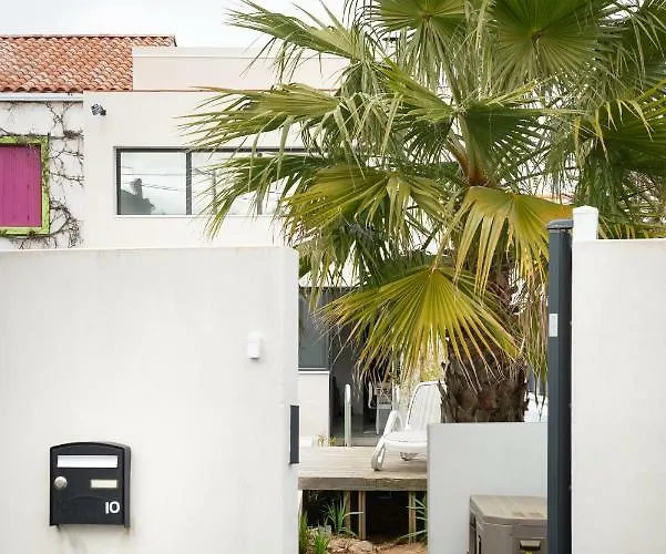 Maison Piscine Centre *